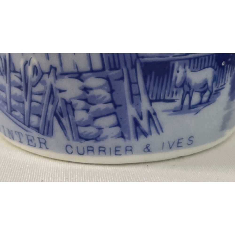 Vtg Currier andIves The Old Homestead in Winter Blue White Flower Pot Country - Picture 6 of 8